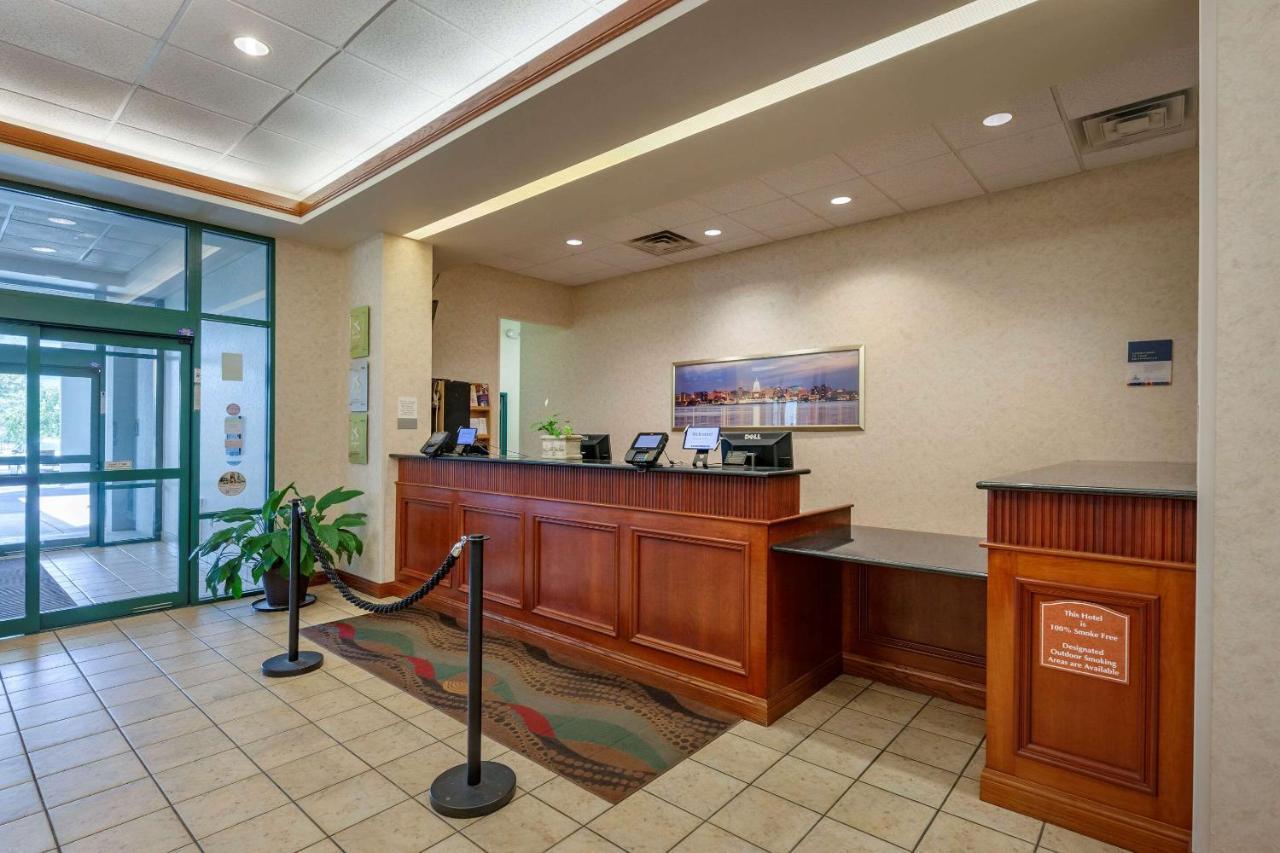 Clarion Suites At The Alliant Energy Center Madison Exteriér fotografie