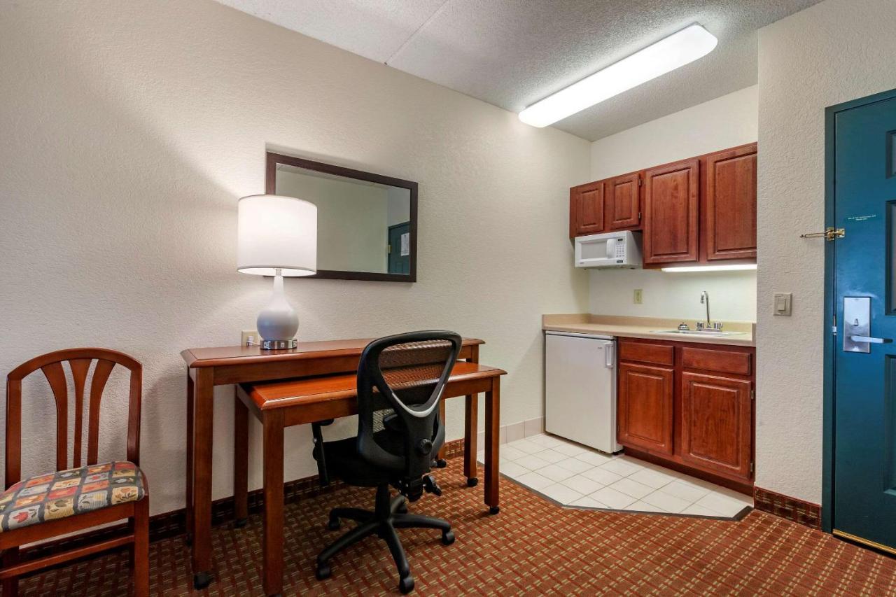 Clarion Suites At The Alliant Energy Center Madison Exteriér fotografie