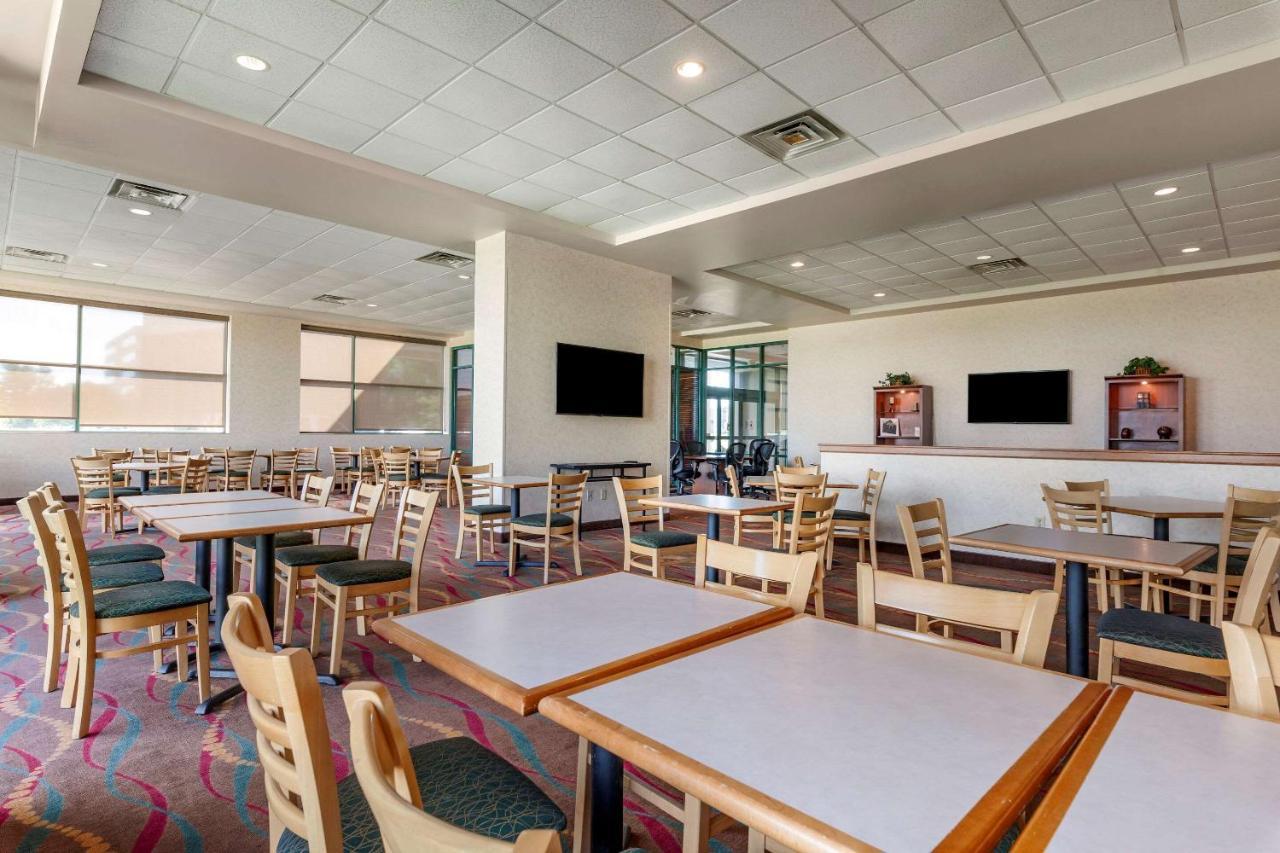 Clarion Suites At The Alliant Energy Center Madison Exteriér fotografie
