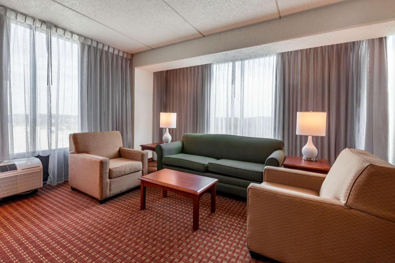 Clarion Suites At The Alliant Energy Center Madison Exteriér fotografie