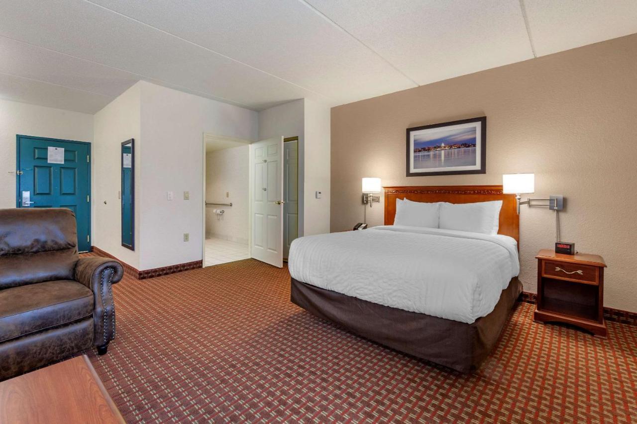 Clarion Suites At The Alliant Energy Center Madison Exteriér fotografie